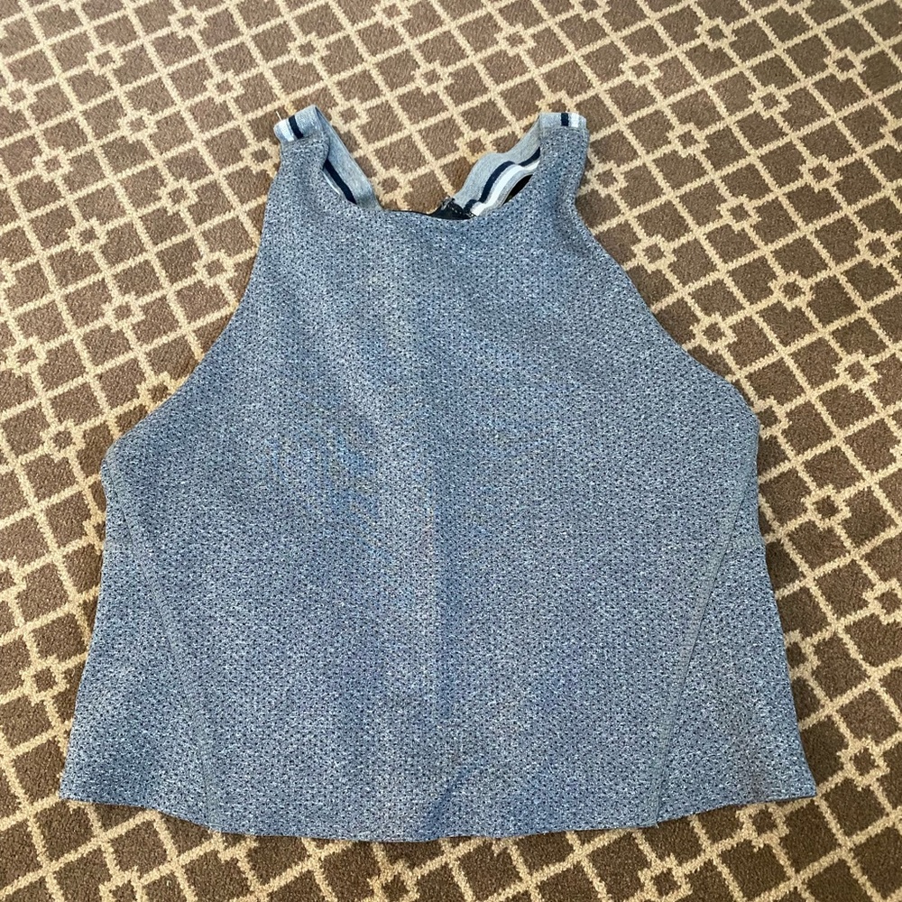 LNDR athletic top size Small